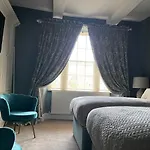 Old Daltongate House Bed & Breakfast Ulverston