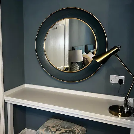 Couette-café Old Daltongate House 3*