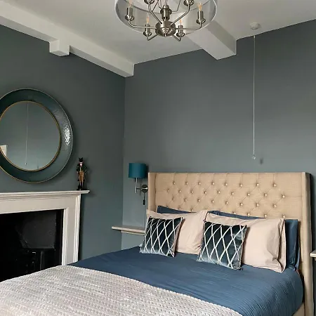 Old Daltongate House Bed and breakfast *