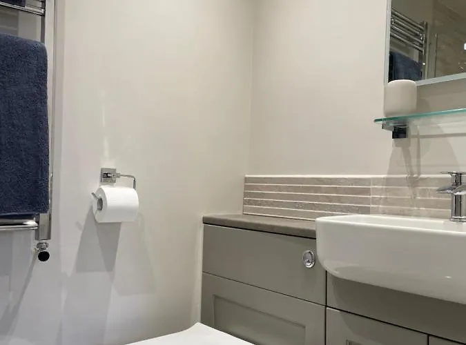 Bed & Breakfast Old Daltongate House 3*