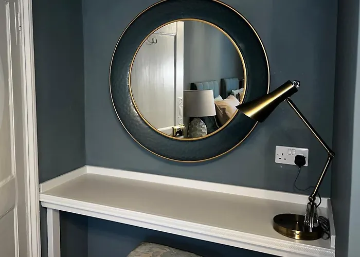 Bed & Breakfast Old Daltongate House 3*