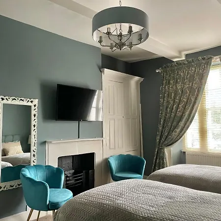 Old Daltongate House 3*